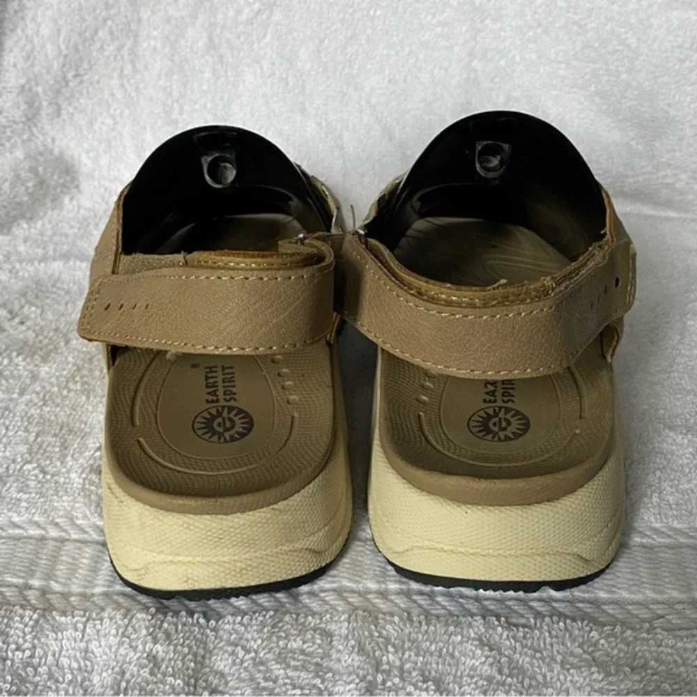 Earth Spirit Shoes Sandals Women’s Size 7 Open Toe Velcro Tan‎
